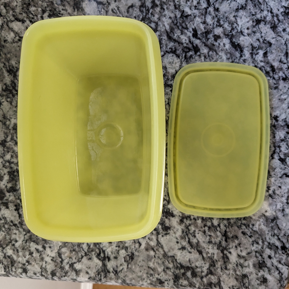 Tupperware Lemon Yellow Storage Container - Picture 4 of 5